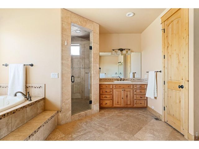 3032 Center Ridge Dr, Berthoud, CO 80513