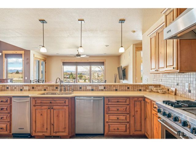 3032 Center Ridge Dr, Berthoud, CO 80513