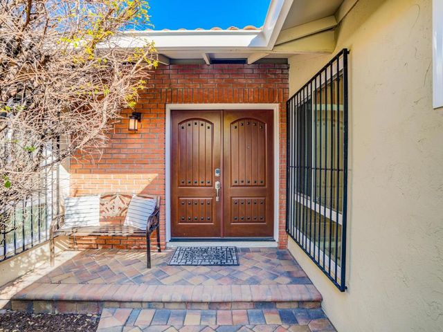 1674 S Stelling Road, Cupertino, CA 95014