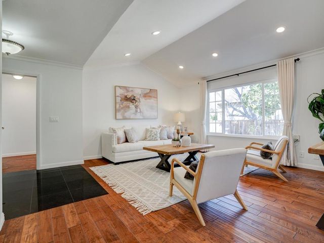 1674 S Stelling Road, Cupertino, CA 95014