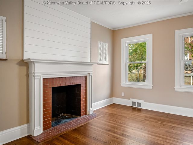 811 Vogel Drive, Charleston, WV 25302