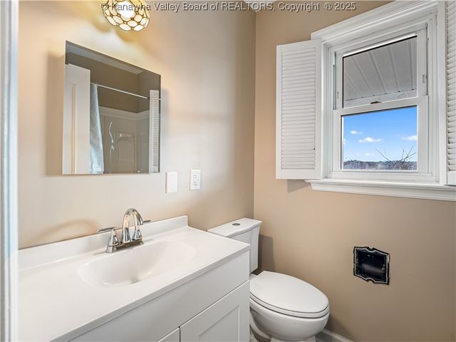 811 Vogel Drive, Charleston, WV 25302