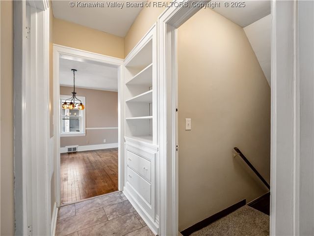 811 Vogel Drive, Charleston, WV 25302