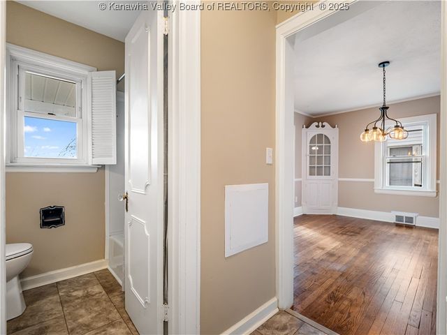 811 Vogel Drive, Charleston, WV 25302