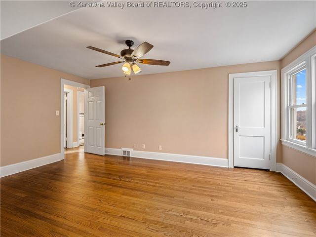 811 Vogel Drive, Charleston, WV 25302