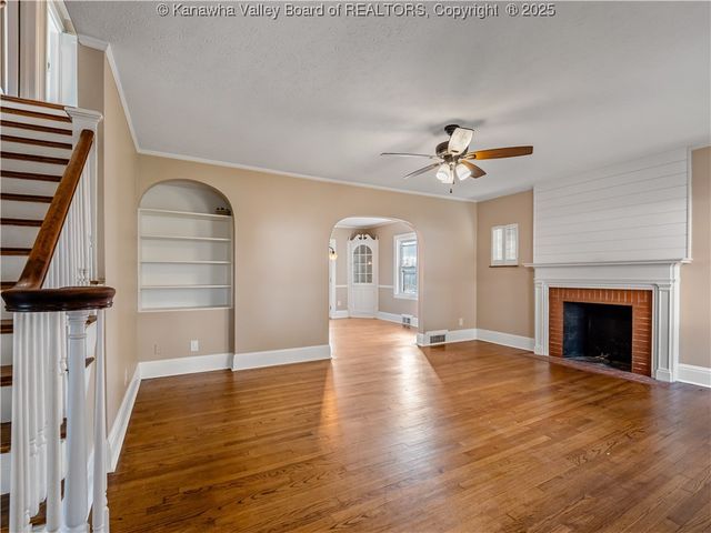 811 Vogel Drive, Charleston, WV 25302