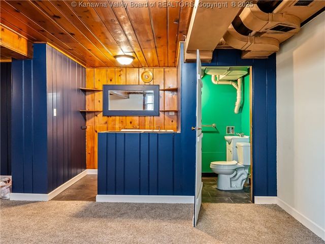 811 Vogel Drive, Charleston, WV 25302