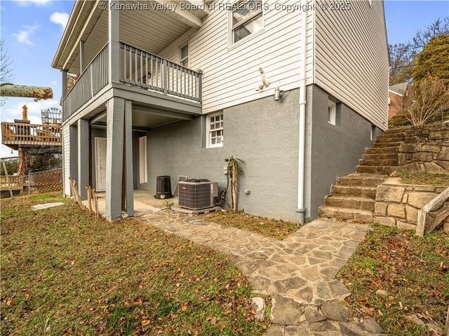 811 Vogel Drive, Charleston, WV 25302