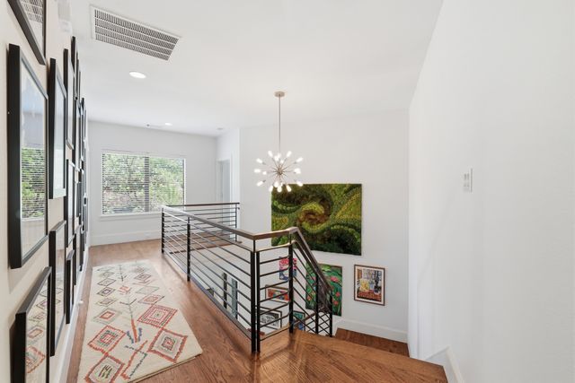 6908 Chantilly Court, Dallas, TX 75214