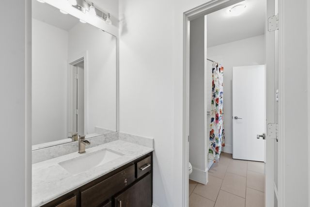 6908 Chantilly Court, Dallas, TX 75214