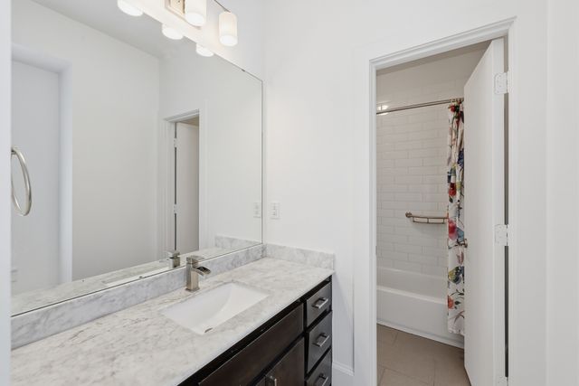 6908 Chantilly Court, Dallas, TX 75214