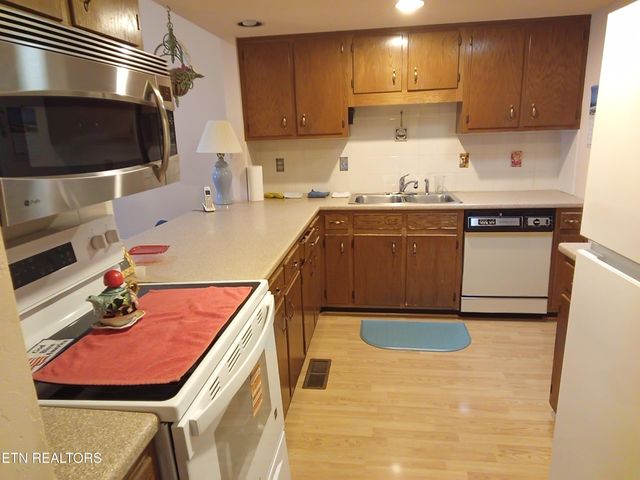 354 Lake Catherine Lane, Crossville, TN 38558