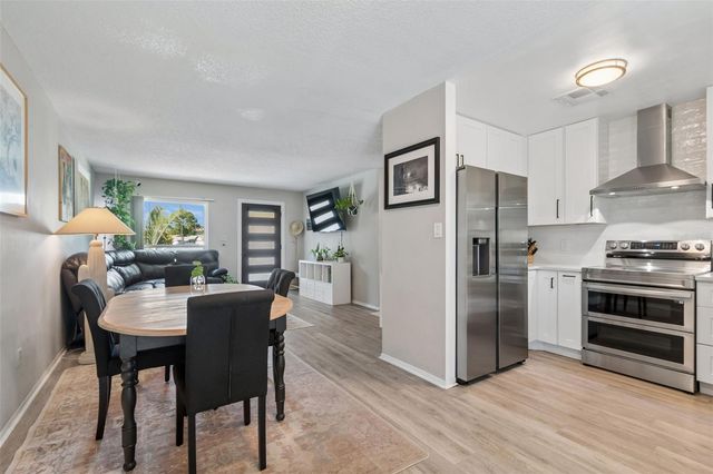 4185 WHITING DRIVE SE, St Petersburg, FL 33705