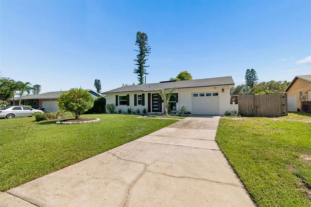 4185 WHITING DRIVE SE, St Petersburg, FL 33705