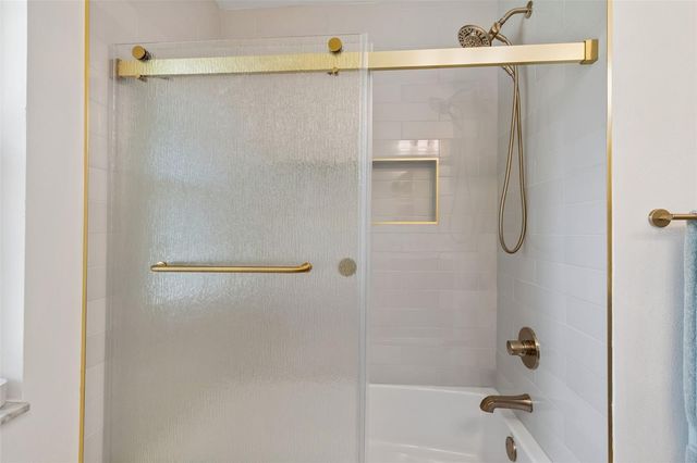 4185 WHITING DRIVE SE, St Petersburg, FL 33705