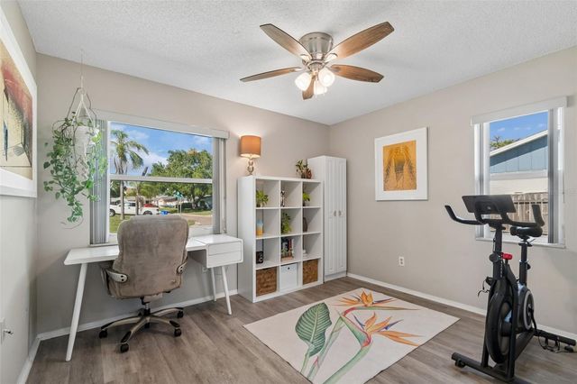 4185 WHITING DRIVE SE, St Petersburg, FL 33705
