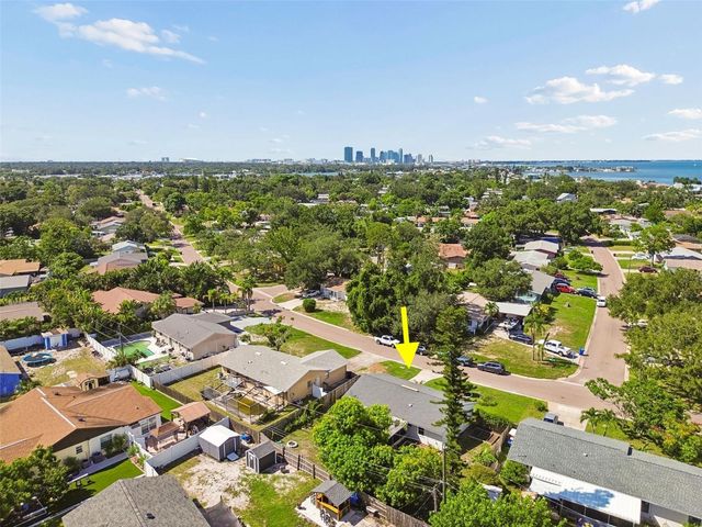 4185 WHITING DRIVE SE, St Petersburg, FL 33705