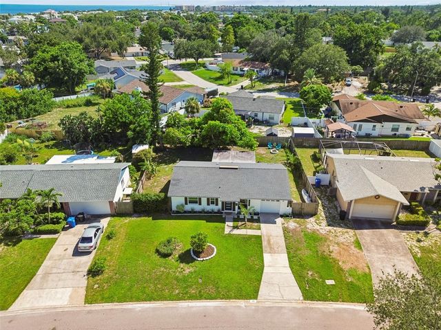 4185 WHITING DRIVE SE, St Petersburg, FL 33705