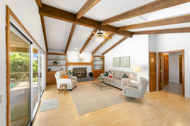 104 Oak Rim Way, Folsom, CA 95630