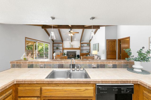 104 Oak Rim Way, Folsom, CA 95630