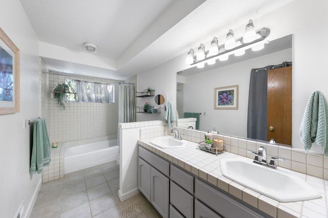 104 Oak Rim Way, Folsom, CA 95630