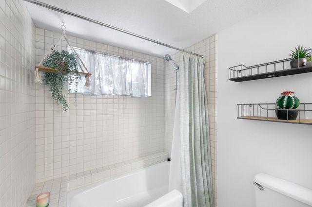 104 Oak Rim Way, Folsom, CA 95630