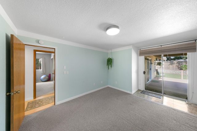 104 Oak Rim Way, Folsom, CA 95630