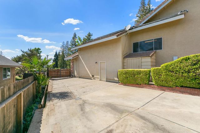 104 Oak Rim Way, Folsom, CA 95630