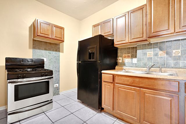 1935 S Christiana Avenue, Chicago, IL 60623