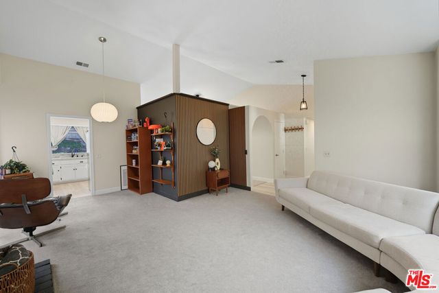 2048 E Avenue R10, Palmdale, CA 93550