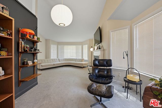 2048 E Avenue R10, Palmdale, CA 93550