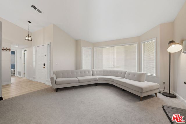 2048 E Avenue R10, Palmdale, CA 93550