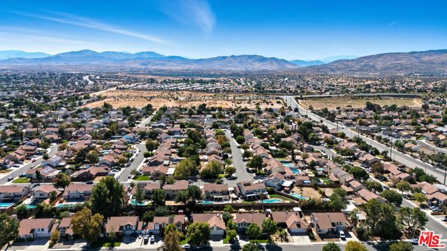 2048 E Avenue R10, Palmdale, CA 93550