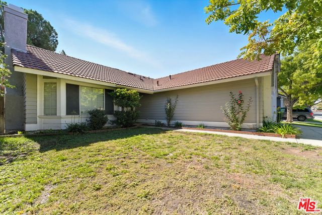 2048 E Avenue R10, Palmdale, CA 93550