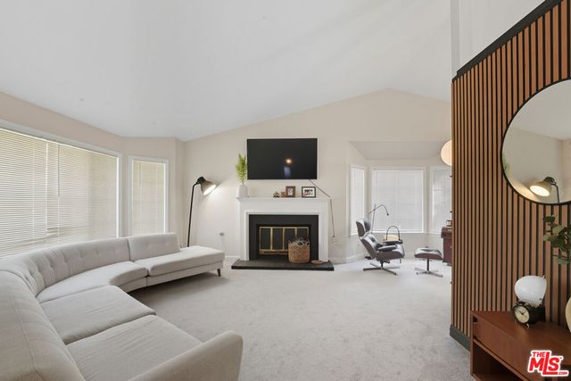 2048 E Avenue R10, Palmdale, CA 93550