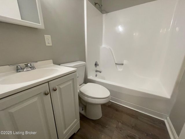 1922 Silver St, 2, New Albany, IN 47150