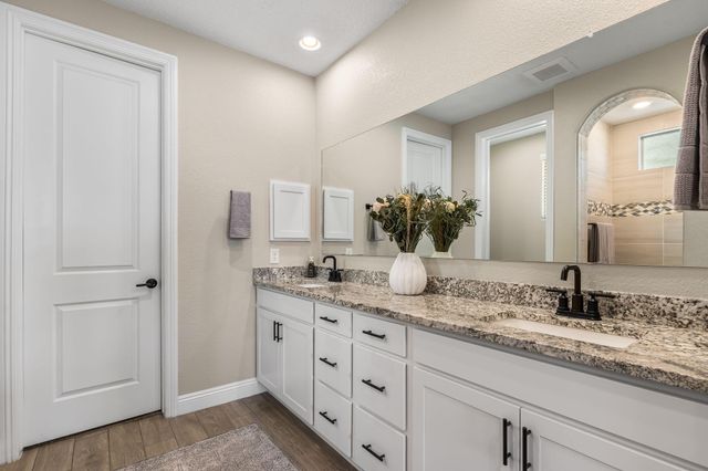 2745 Kings Canyon Loop NE, Rio Rancho, NM 87144
