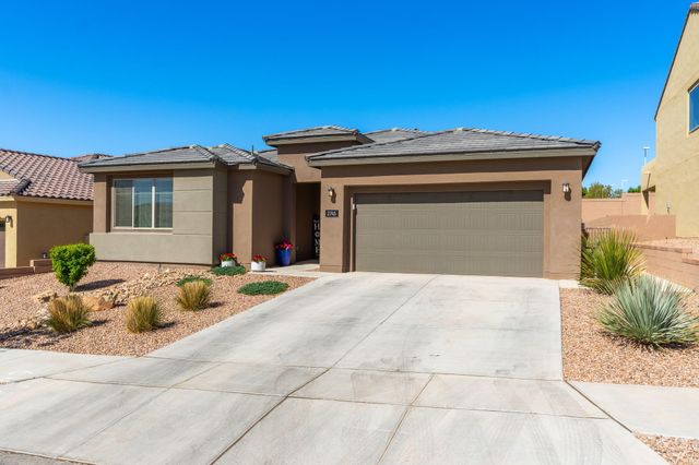 2745 Kings Canyon Loop NE, Rio Rancho, NM 87144