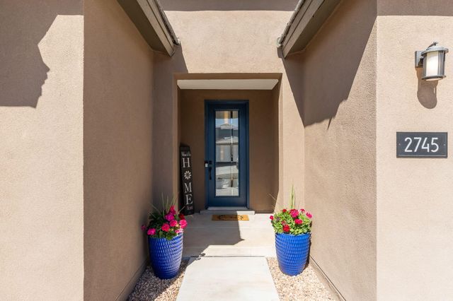 2745 Kings Canyon Loop NE, Rio Rancho, NM 87144