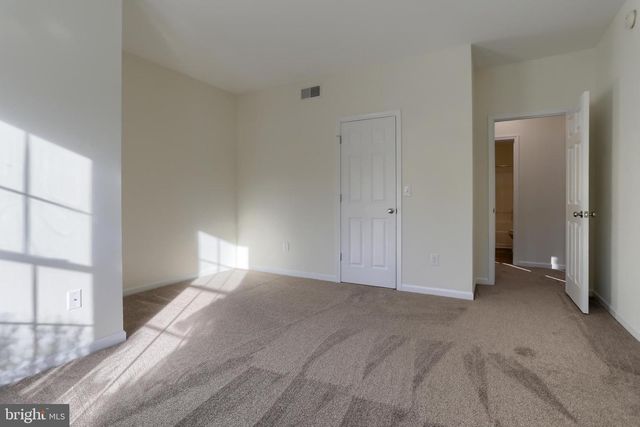 24 GLASGOW CT, Hershey, PA 17033