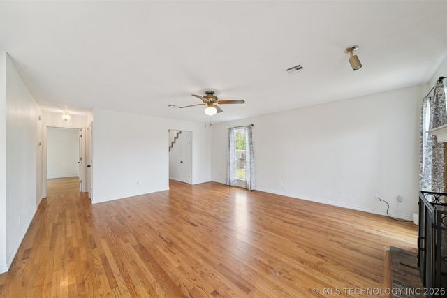 6103 S 28th West Avenue, Tulsa, OK 74132