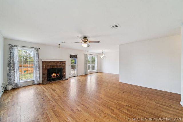 6103 S 28th West Avenue, Tulsa, OK 74132