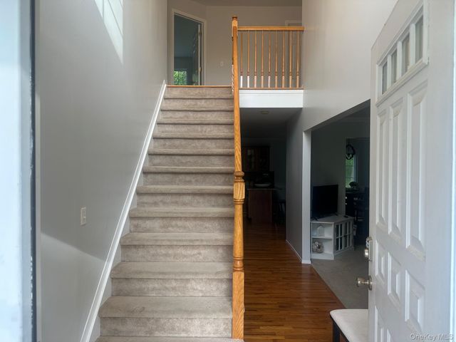 18 Mill Lane, Medford, NY 11763