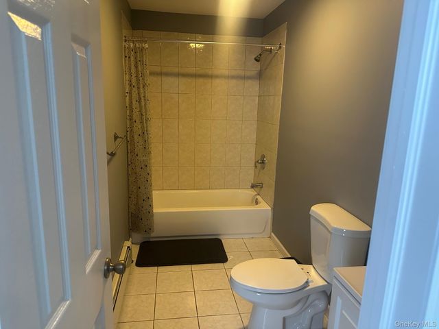 18 Mill Lane, Medford, NY 11763