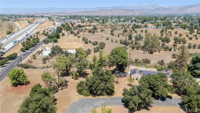 61 Redwood, Calimesa, CA 92320