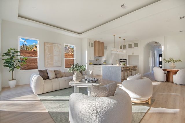 3902 Furey Street, Dallas, TX 75212