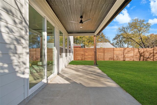 3902 Furey Street, Dallas, TX 75212