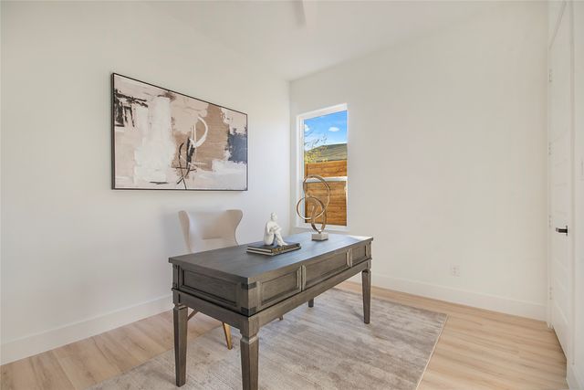 3902 Furey Street, Dallas, TX 75212