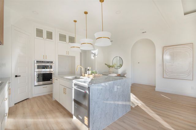 3902 Furey Street, Dallas, TX 75212