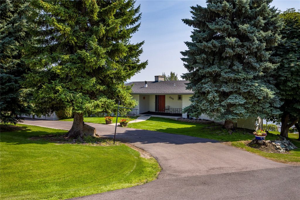 205 Lakeshore Drive, Lakeside, MT 59922 photo 12
